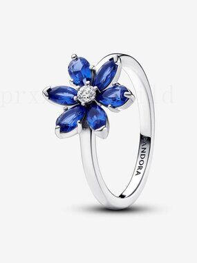 Pandora Sparkling Blue Herbarium Cluster Ring
